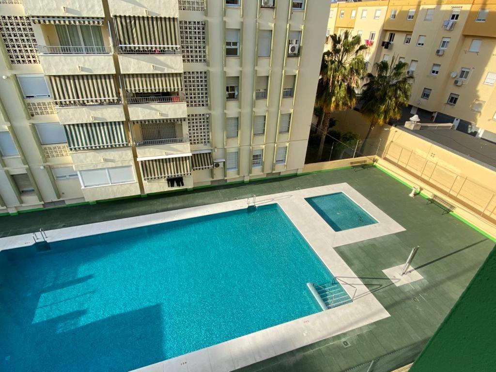 Amplio Piso En Centro De Torre Del Mar Appartement Buitenkant foto